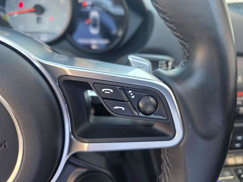 Used 2018 Porsche 718 Boxster S RWD image 40