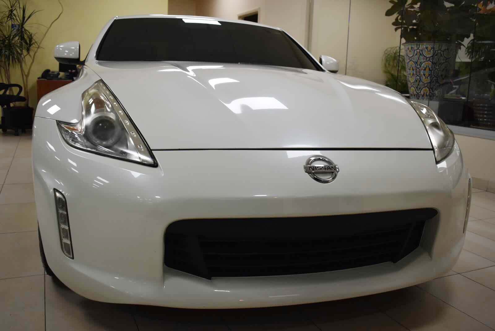 Used 2014 Nissan 370Z Coupe RWD image 39
