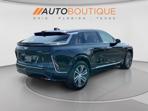 Used 2024 Cadillac Lyriq Luxury AWD/4WD image 5