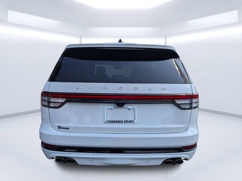 Used 2025 Lincoln Aviator Reserve w/ Equipment Group 201A AWD/4WD image 4