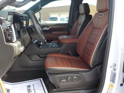 New 2026 GMC Sierra 2500 Denali Ultimate AWD/4WD image 18