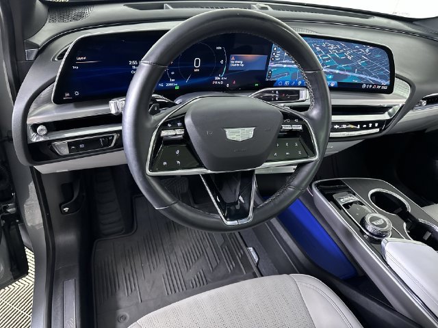 Used 2024 Cadillac Lyriq Luxury AWD/4WD image 21