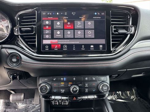 Used 2024 Dodge Durango GT RWD image 22