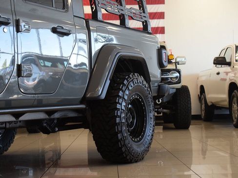 Used 2021 Jeep Gladiator Sport AWD/4WD image 17