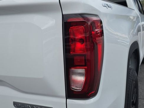 Certified 2023 GMC Sierra 1500 Elevation image 10