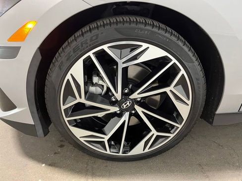 Used 2024 Hyundai Ioniq 6 SEL RWD image 28