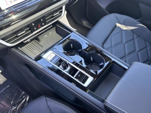 New 2026 Volkswagen Atlas SE image 28