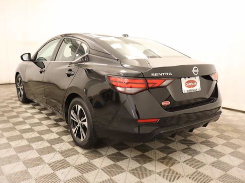 Used 2022 Nissan Sentra SV image 3