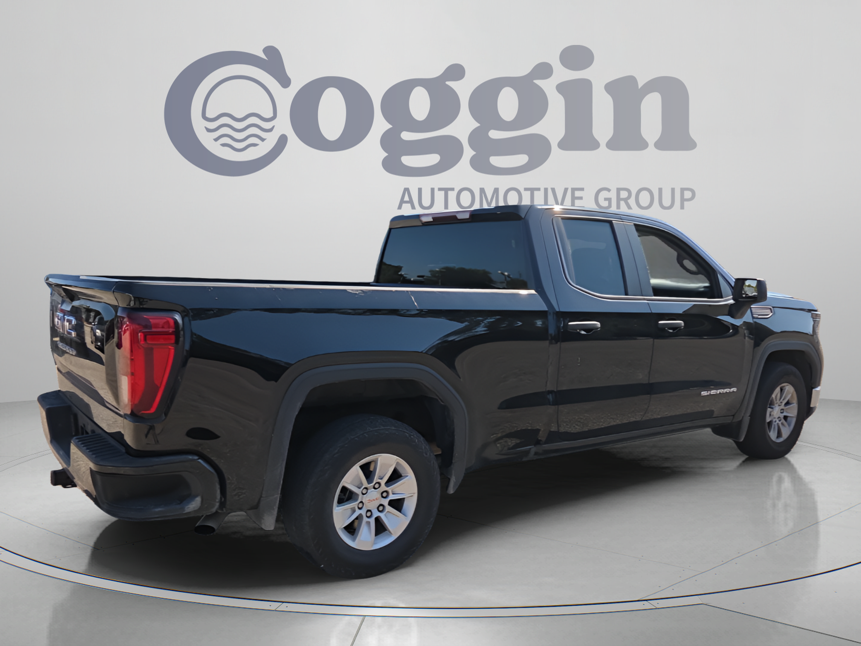 Used 2023 GMC Sierra 1500 Pro w/ Pro Value Package RWD image 5