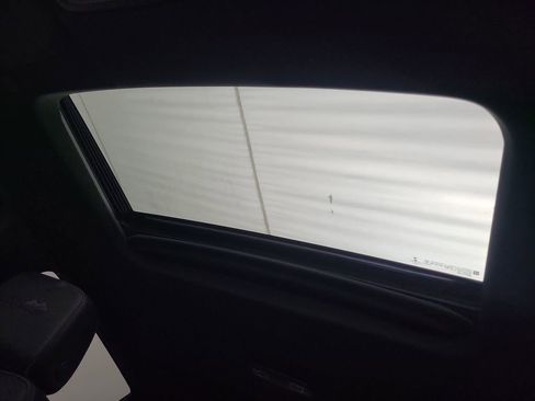 Used 2022 Chevrolet Silverado 1500 High Country w/ Z71 Off-Road Package image 12