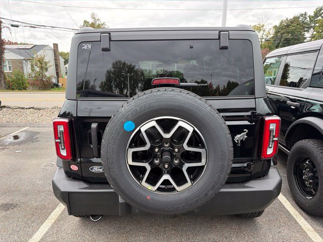 New 2026 Ford Bronco Outer Banks AWD/4WD image 6