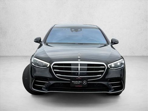 Used 2023 Mercedes-Benz S 580 4MATIC Sedan image 2