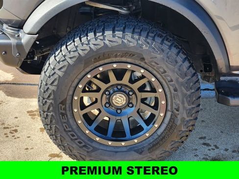 Used 2022 Ford Bronco Wildtrak image 9