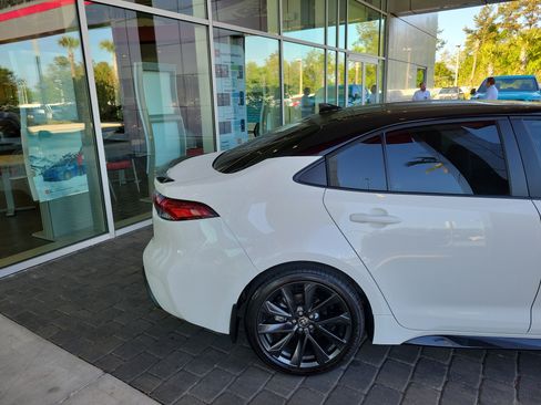 Used 2026 Toyota Corolla XSE image 6