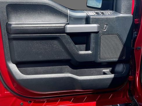 Used 2019 Ford F150 XLT w/ Equipment Group 302A Luxury AWD/4WD image 12