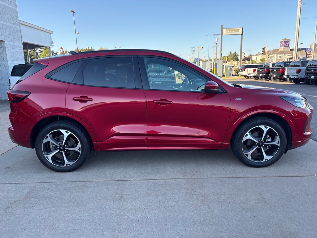 Used 2023 Ford Escape ST-Line Select w/ Tech Pack #2 AWD/4WD image 10