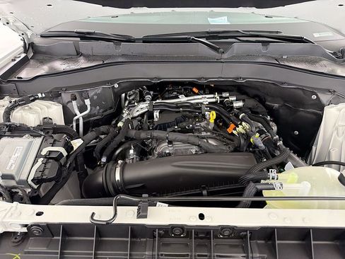 New 2025 Ford Explorer Active w/ Active Comfort Package image 31