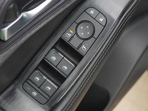 Used 2023 Nissan Rogue SV FWD image 21