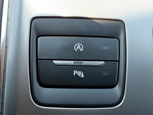 Used 2024 Ford Edge Titanium AWD/4WD image 17