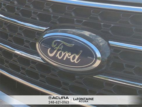 Used 2022 Ford Explorer XLT w/ Equipment Group 202A image 29