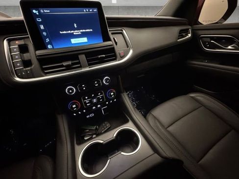 Used 2023 Chevrolet Tahoe High Country image 3