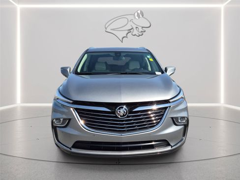 Used 2023 Buick Enclave Essence w/ Experience Buick Package FWD image 2