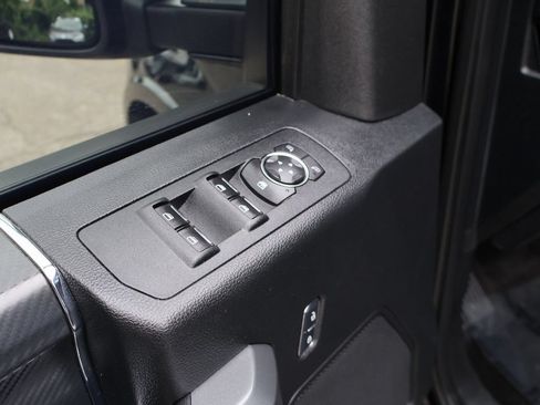 Used 2018 Ford F150 XLT w/ Equipment Group 302A Luxury AWD/4WD image 36