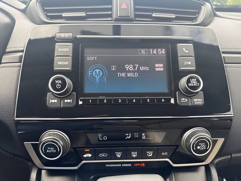 Used 2018 Honda CR-V LX image 10
