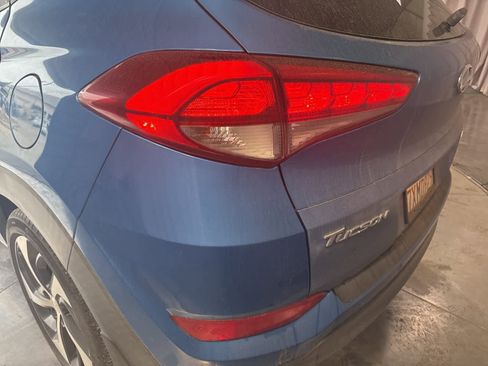 Used 2016 Hyundai Tucson Limited w/ Option Group 03 image 12