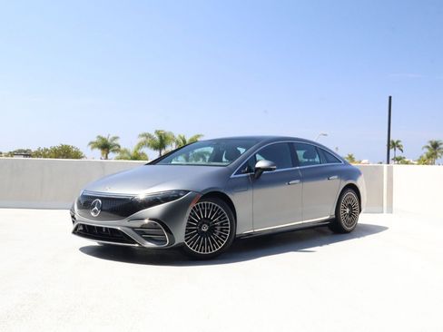 Used 2022 Mercedes-Benz EQS 450+ Sedan image 1