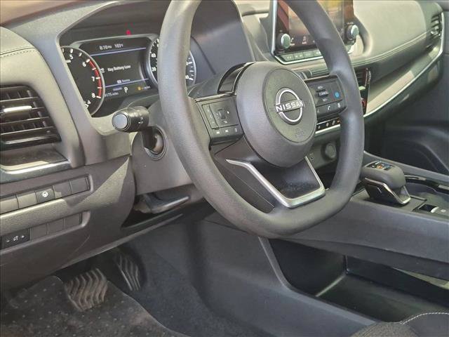 Used 2022 Nissan Rogue SV FWD image 10
