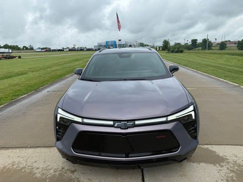 Used 2025 Chevrolet Blazer EV RS AWD/4WD image 12