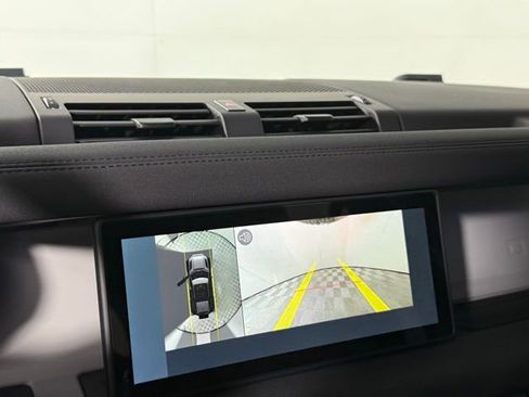 Used 2023 Land Rover Defender 110 S image 18