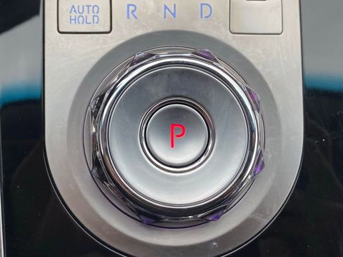 Used 2025 Genesis GV80 2.5T image 19