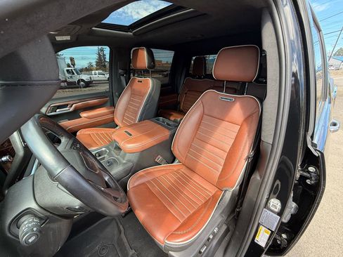 Used 2024 GMC Sierra 3500 Denali Ultimate image 10