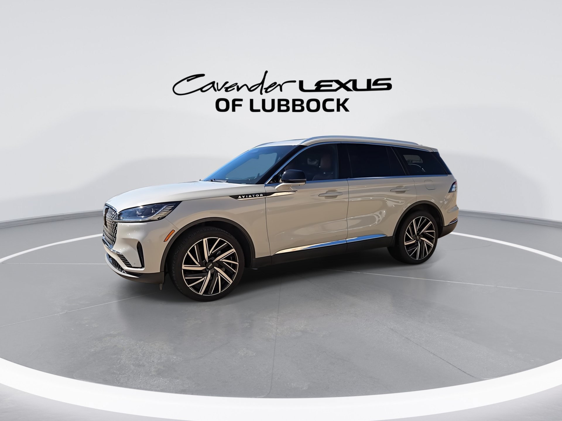 Used 2025 Lincoln Aviator Reserve w/ Equipment Group 201A AWD/4WD image 5