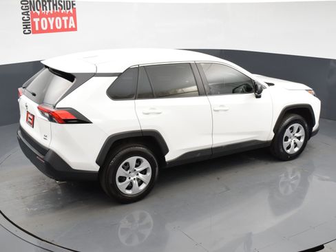 Used 2024 Toyota RAV4 LE AWD/4WD image 19
