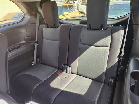 Used 2020 Nissan Pathfinder SV image 11