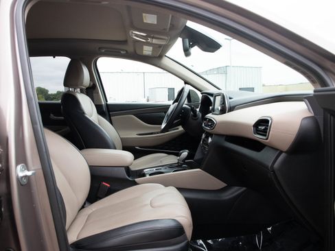Used 2019 Hyundai Santa Fe Limited AWD/4WD image 11