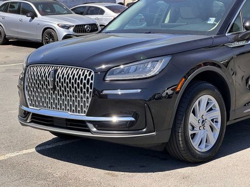 Used 2025 Lincoln Corsair FWD image 37