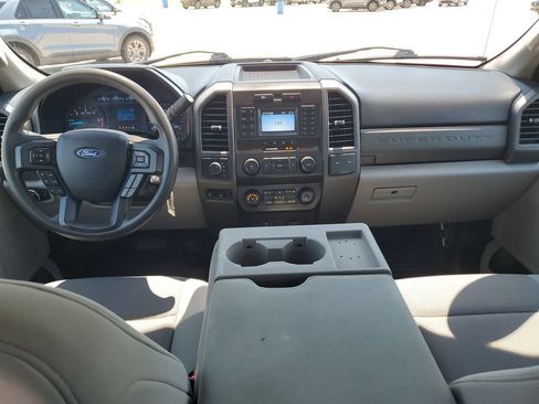 Used 2020 Ford F550 4x4 Crew Cab Super Duty image 12
