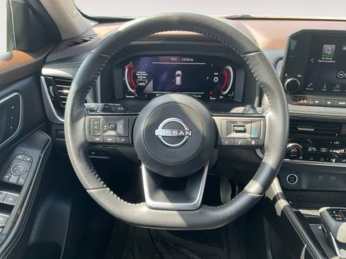 Used 2023 Nissan Rogue Platinum w/ Platinum Premium Package AWD/4WD image 12