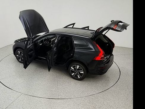 New 2026 Volvo XC60 T8 Plus w/ Climate Package AWD/4WD image 36