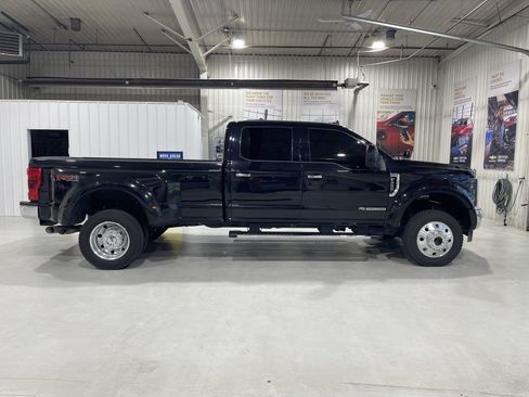 Used 2019 Ford F450 Lariat w/ Lariat Ultimate Package AWD/4WD image 9