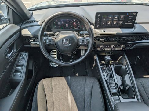 Used 2025 Honda Accord Sport image 17