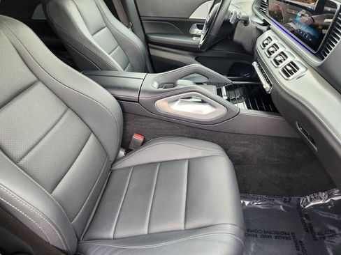 Used 2025 Mercedes-Benz GLE 350 4MATIC image 5