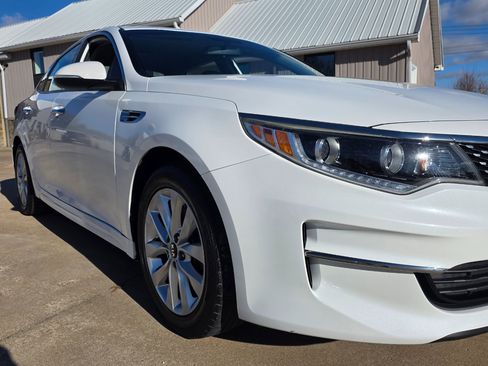 Used 2016 Kia Optima EX image 23