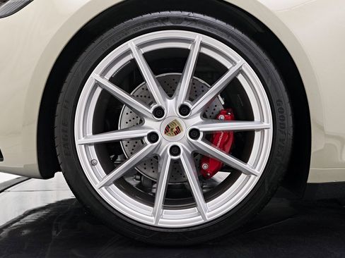 Used 2022 Porsche 911 Carrera S image 32