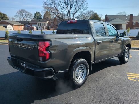 Used 2024 Chevrolet Colorado W/T image 4