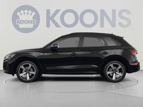 Used 2023 Audi Q5 2.0T Premium Plus w/ Premium Plus Package AWD/4WD image 2